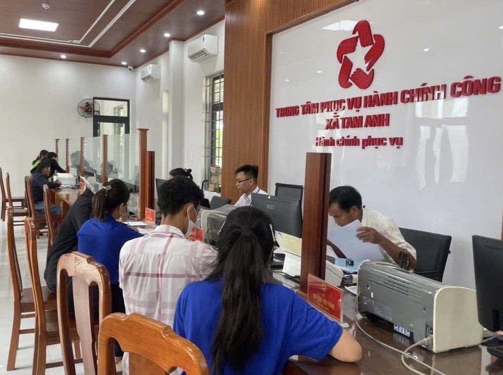 Đà Nẵng sẽ bổ sung để mỗi phường, xã có 1 cán bộ công nghệ số, đảm bảo duy trì hiệu quả hoạt động của chính quyền địa phương 2 cấp, nâng cao chất lượng phục vụ người dân và doanh nghiệp