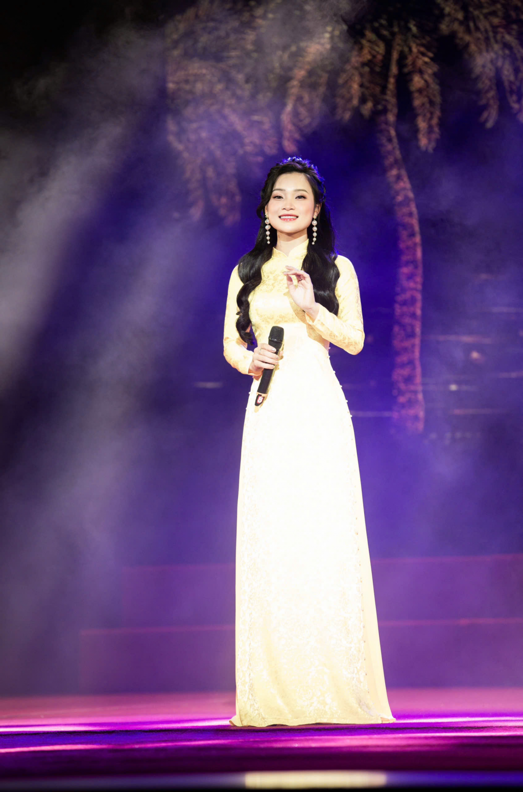 Chia sẻ về phong cách, Kim Ánh cho biết: “Tôi muốn âm nhạc của mình chạm tới cảm xúc người nghe và mang màu sắc riêng không lẫn với ai” Chia sẻ về phong cách, Kim Ánh cho biết: “Tôi muốn âm nhạc của mình chạm tới cảm xúc người nghe và mang màu sắc riêng không lẫn với ai”