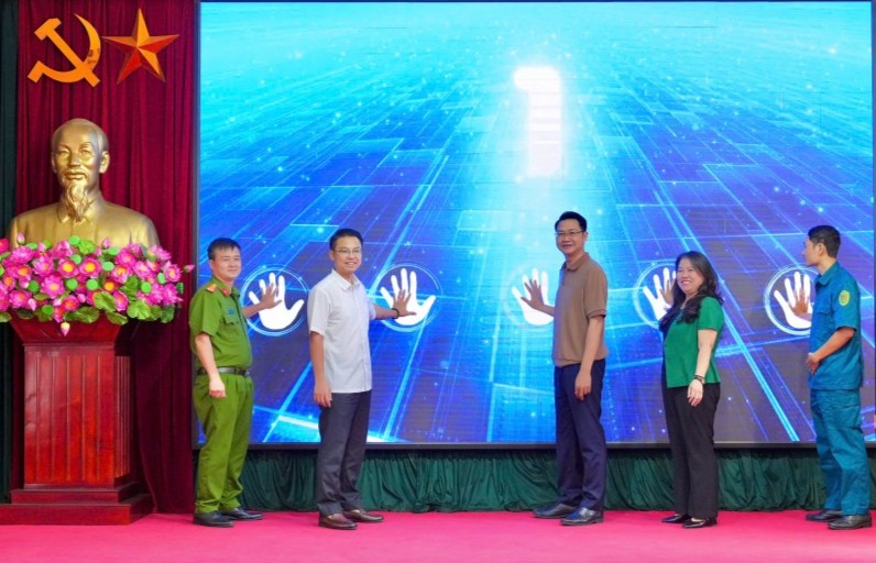Hành động từ trái tim xây dựng Phú Thượng xanh - sạch - đẹp