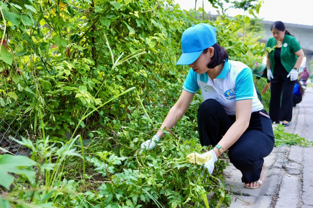 Hành động từ trái tim xây dựng Phú Thượng xanh - sạch - đẹp
