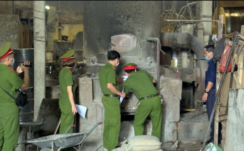 Thủ tướng yêu cầu Bộ Công an phát hiện, kiến nghị, đôn đốc các bộ, ngành, địa phương giải quyết triệt để theo thẩm quyền tình trạng ô nhiễm môi trường ở các đô thị, làng nghề, lưu vực sông, khu vực tập trung các hoạt động sản xuất, kinh doanh, khu dân cư tập trung.