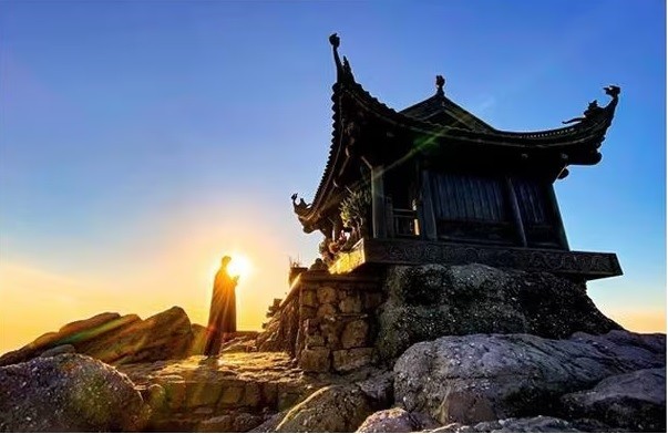 Chùa Đồng trên đỉnh Yên Tử thuộc Quần thể di tích và danh lam thắng cảnh Yên Tử - Vĩnh Nghiêm - Côn Sơn, Kiếp Bạc Chùa Đồng trên đỉnh Yên Tử thuộc Quần thể di tích và danh lam thắng cảnh Yên Tử - Vĩnh Nghiêm - Côn Sơn, Kiếp Bạc