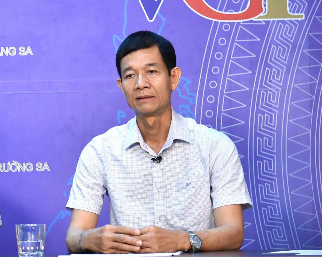 PGS.TS Hoàng Đình Phi chia sẻ kinh nghiệm xây dựng và vận hành Trường Quản trị và Kinh doanh (HSB) trực thuộc Đại học Quốc gia Hà Nội - Ảnh: VGP/Dương Tuấn