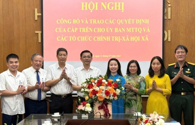 Kiện toàn tổ chức, đoàn kết, vững bước vào guồng đổi mới
