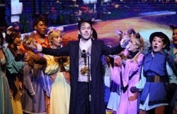 Mùa hè sôi động với nhạc kịch “Zorba - Chú mèo thám tử”