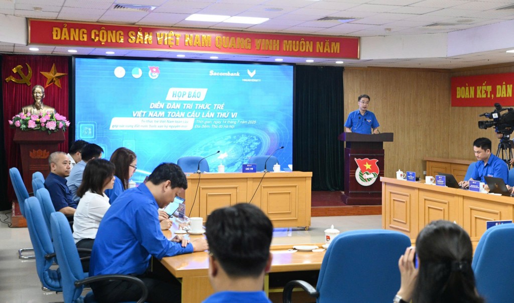Quang cảnh họp báo