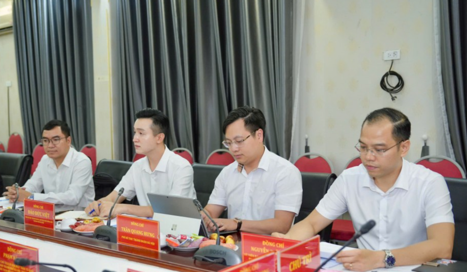 Các đồng chí Thường trực Thành đoàn Hà Nội 