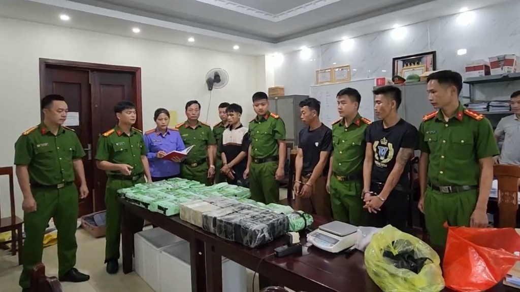60 bánh hêrôin bị thu giữ