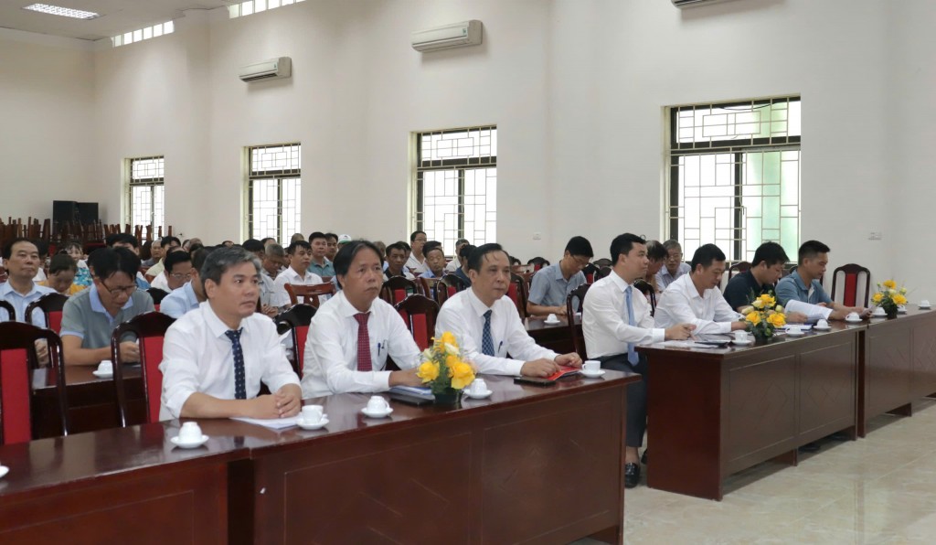 Kiện toàn tổ chức, nâng cao năng lực, trình độ của đội ngũ cán bộ Mặt trận