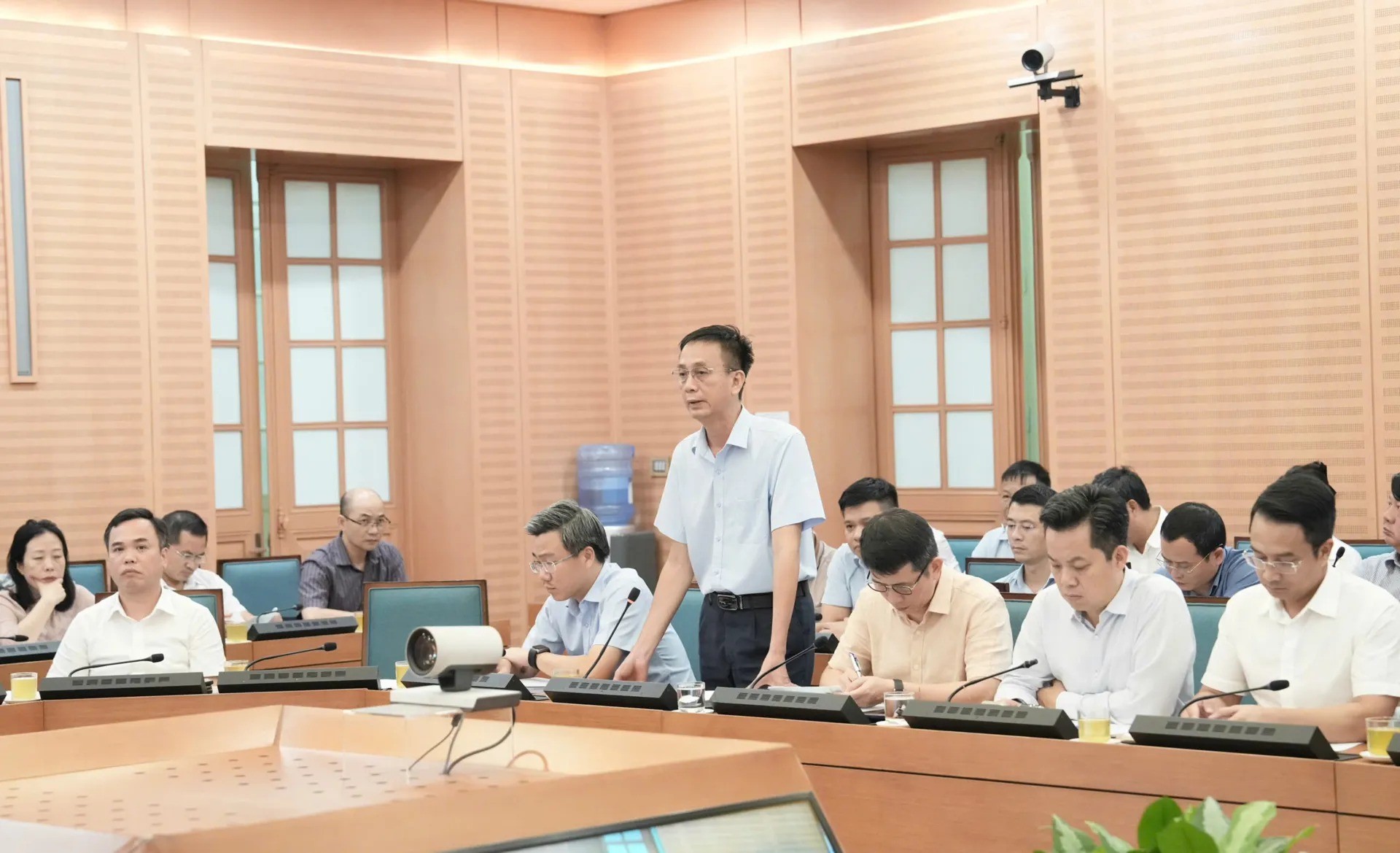 Đại diện các đơn vị phát biểu tại cuộc họp. Ảnh: Hồng Thái