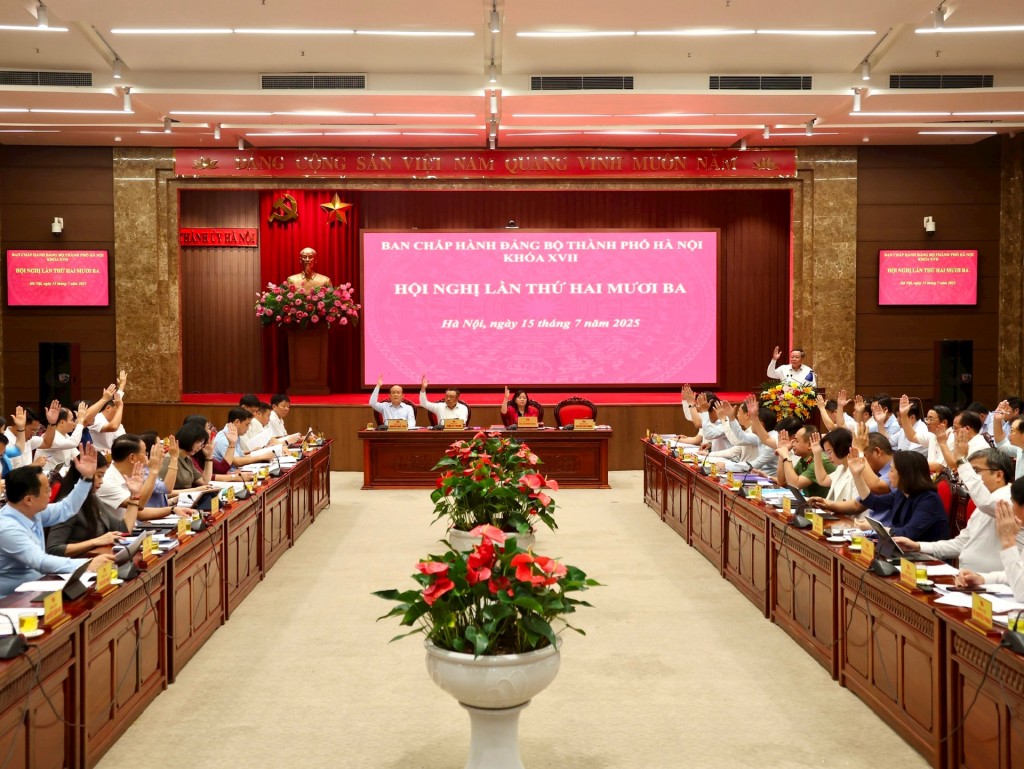Mạnh dạn giao quyền cho xã, phường gắn với kiểm tra, giám sát