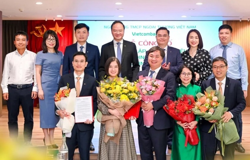 Vietcombank thành lập Khối Dữ liệu và công bố lãnh đạo mới