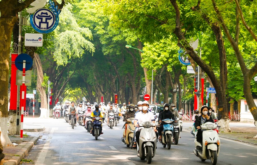 Nghiên cứu thu đổi 450.000 xe máy xăng trong khu vực Vành đai 1