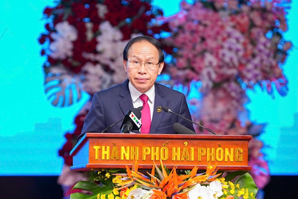 Đồng chí Lê Tiến Châu, Ủy viên Trung ương Đảng, Bí thư Thành ủy Hải Phòng phát biẻu khai mạc Hội nghị
