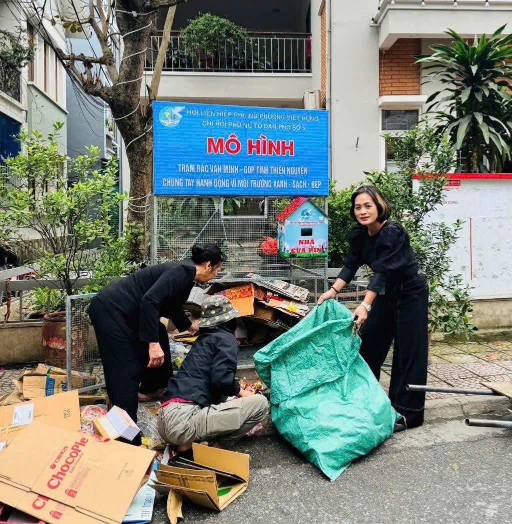 Phụ nữ phường Việt Hưng lan tỏa tinh thần trách nhiệm, sẻ chia trong cộng đồng Phụ nữ phường Việt Hưng lan tỏa tinh thần trách nhiệm, sẻ chia trong cộng đồng