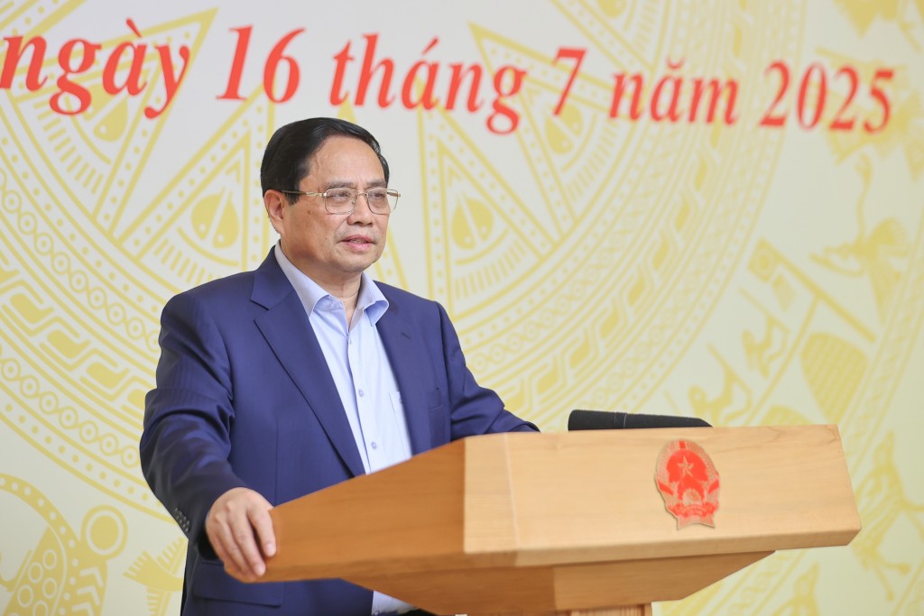 Thủ tướng Phạm Minh Chính nhấn mạnh: Tăng trưởng 8,3-8,5% năm 2025 không là 'mục tiêu bất khả thi - Ảnh: VGP/Nhật Bắc