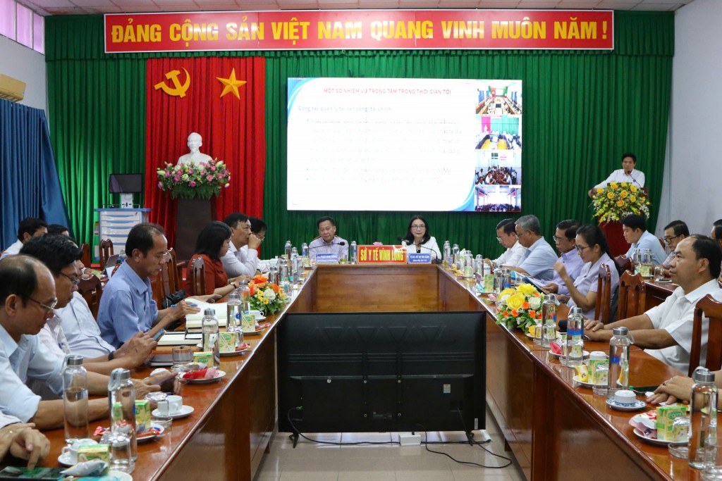 Quang cảnh hội nghị