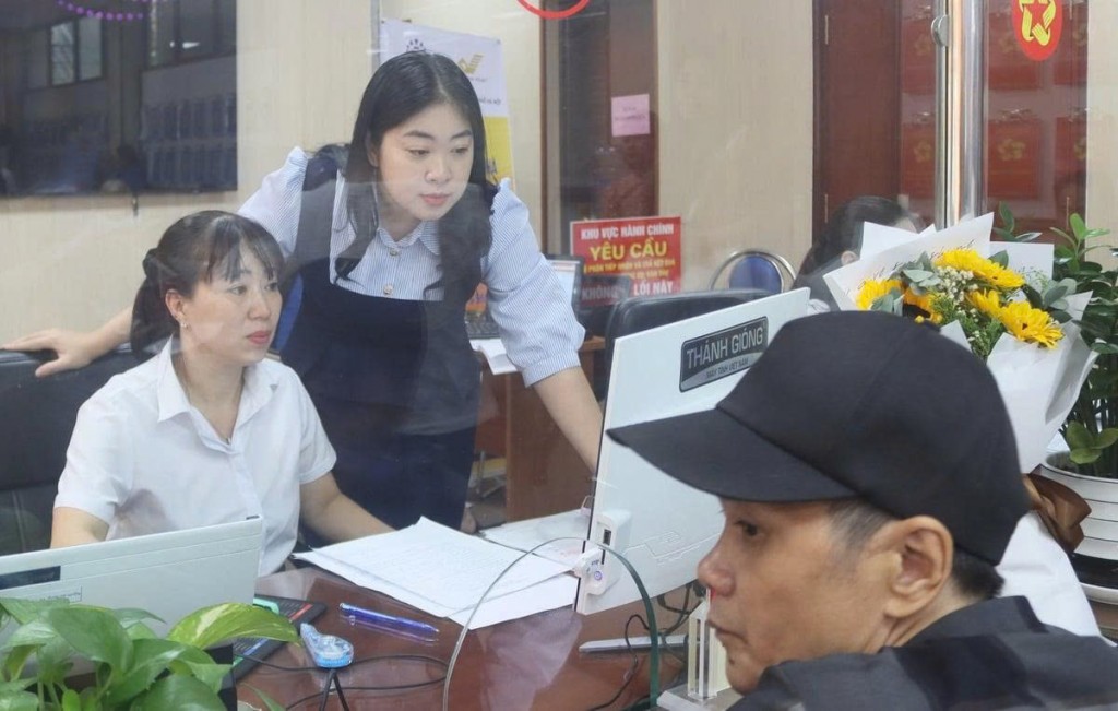 Bài 4: “Vươn mình” để bắt kịp sự phát triển của Thủ đô