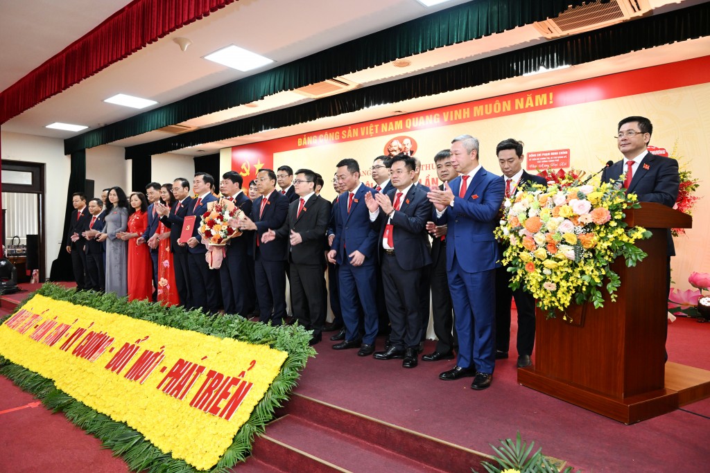 Uỷ viên Trung ương Đảng, Bí thư Đảng uỷ, Bộ trưởng Bộ Công Thương Nguyễn Hồng Diên khẳng định, nhiệm kỳ 2025 - 2030, Đảng bộ Bộ Công Thương sẽ nỗ lực hết mình để đóng góp toàn diện vào kết quả phát triển kinh tế - xã hội của đất nước
