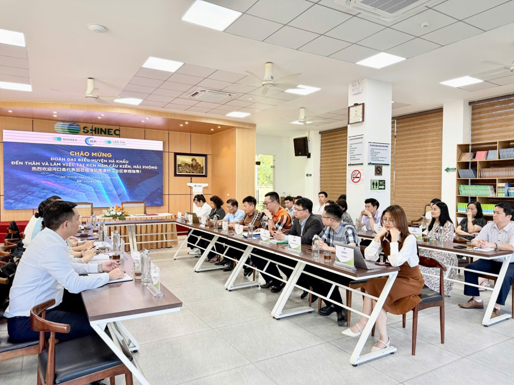 Quang cảnh buổi làm việc giứa hai bên