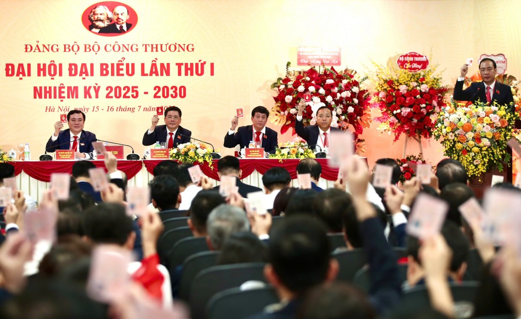 Đại hội biểu quyết