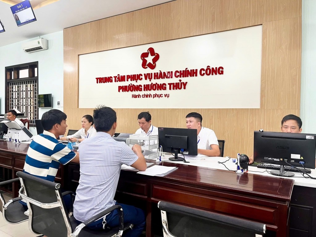 Từ ngày 1 - 14/7, TP Huế đã tiếp nhận và giải quyết 17.710 hồ sơ thủ tục hành chính tại 40 xã, phường