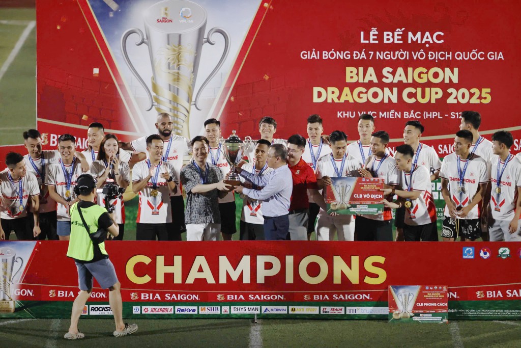 Thiên Khôi FC vô địch khu vực miền Bắc với thành tích bất bại Thiên Khôi FC vô địch khu vực miền Bắc với thành tích bất bại