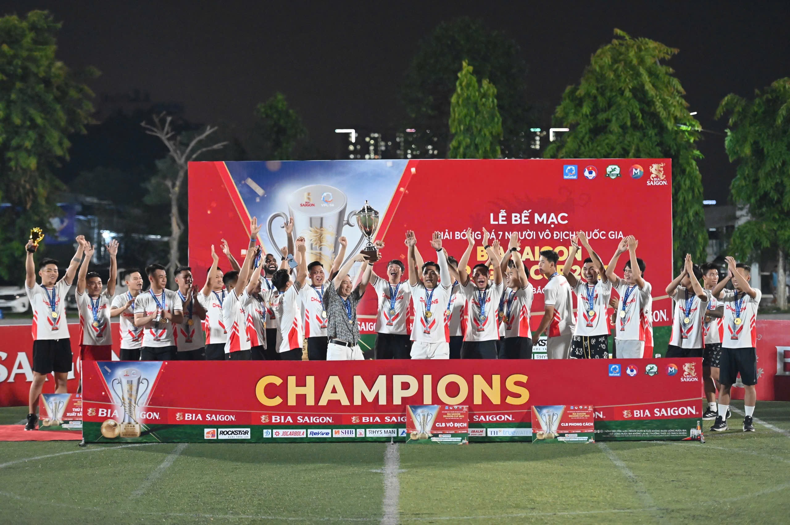 Thiên Khôi FC vô địch khu vực miền Bắc với thành tích bất bại Thiên Khôi FC vô địch khu vực miền Bắc với thành tích bất bại