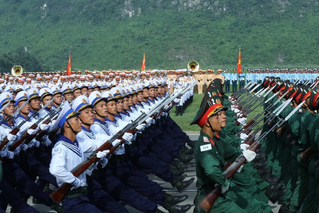 Khối sĩ quan 3 quân chủng tại buổi hợp luyện. Ảnh: Trọng Đức - TTXVN Khối sĩ quan 3 quân chủng tại buổi hợp luyện. Ảnh: Trọng Đức - TTXVN