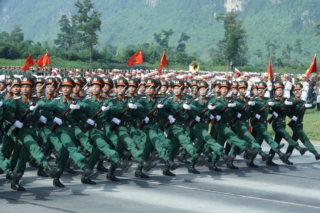 Khối sĩ quan 3 quân chủng tại buổi hợp luyện. Ảnh: Trọng Đức - TTXVN Khối sĩ quan 3 quân chủng tại buổi hợp luyện. Ảnh: Trọng Đức - TTXVN
