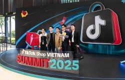 Công bố tăng trưởng cùng cam kết đầu tư dài hạn cho sự phát triển bền vững của thương mại điện tử Việt Nam