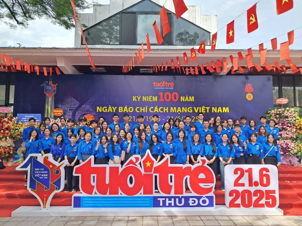 Đoàn viên, thanh niên Trường Đại học Mở Hà Nội