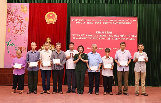 Nghĩa tình người thầy thuốc Bệnh viện Trung ương Quân đội 108