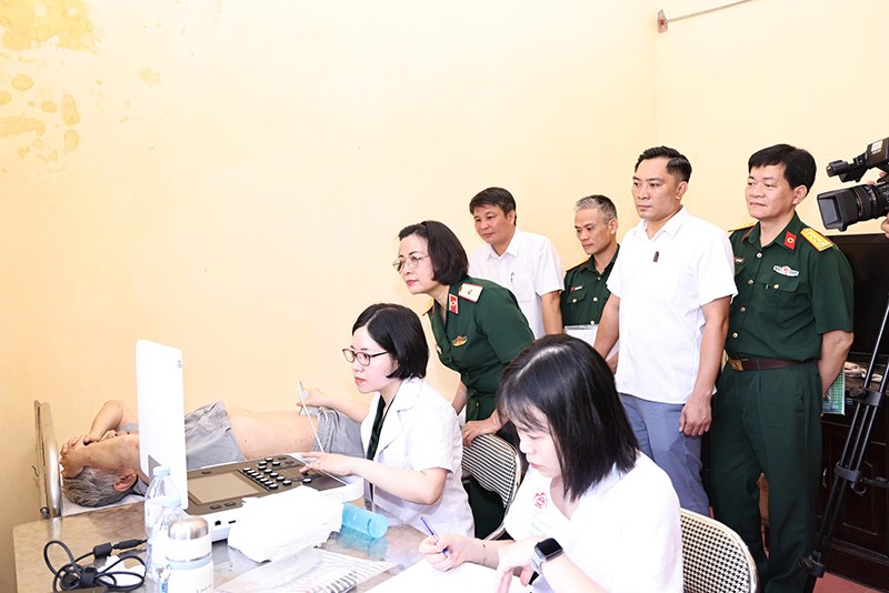 Nghĩa tình người thầy thuốc Bệnh viện Trung ương Quân đội 108