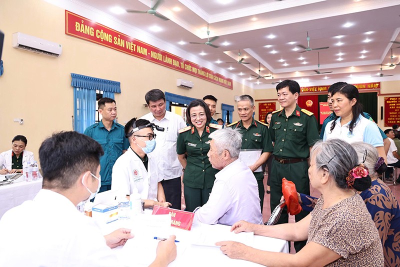 Nghĩa tình người thầy thuốc Bệnh viện Trung ương Quân đội 108