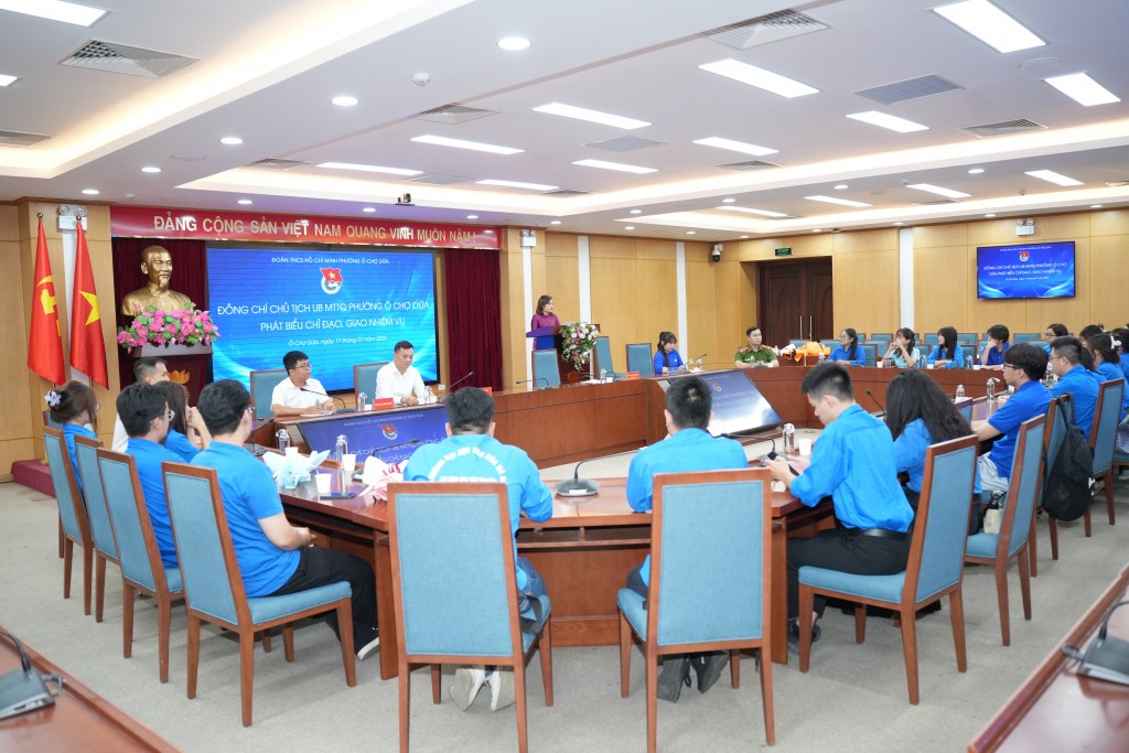 Hội nghị có sự có mặt của đông đảo thành