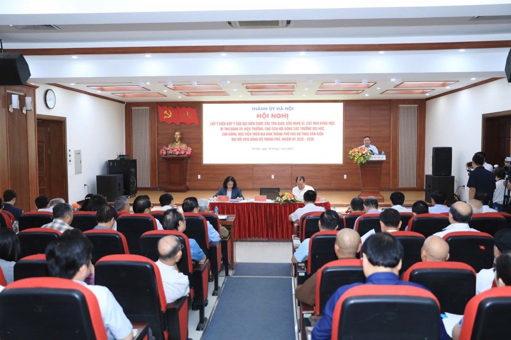 Hà Nội lấy ý kiến văn nghệ sĩ, nhà khoa học, lãnh đạo các trường Đại học vào dự thảo Văn kiện Đại hội XVIII