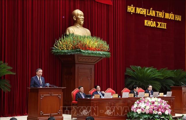Khai mạc Hội nghị lần thứ mười hai Ban Chấp hành Trung ương Đảng khóa XIII