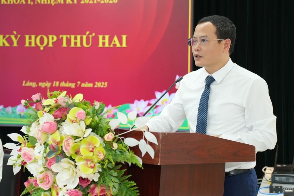 Đồng chí Nguyễn Thanh Tùng - Chủ tịch UBND phường Láng đánh giá cao những kết quả đạt được trong 6 tháng đầu năm. Tuy nhiên, để hoàn thành các chỉ tiêu cả năm cần sự nỗ lực hơn nữa của toàn thể cán bộ để phường Láng có thể về đích