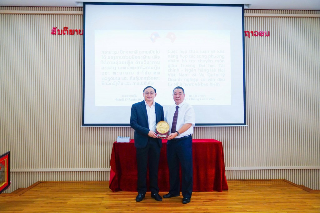 Thúc đẩy hợp tác đào tạo cán bộ công chức ngành tài chính Lào