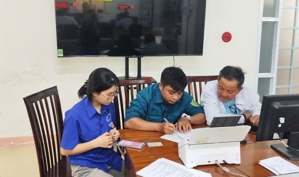 tai ại xa ã  