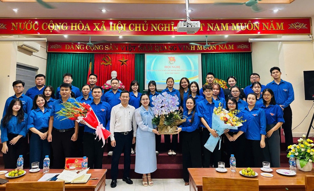 Chị Hương