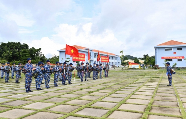Đậm sâu nghĩa tình quân dân nơi đảo ngọc