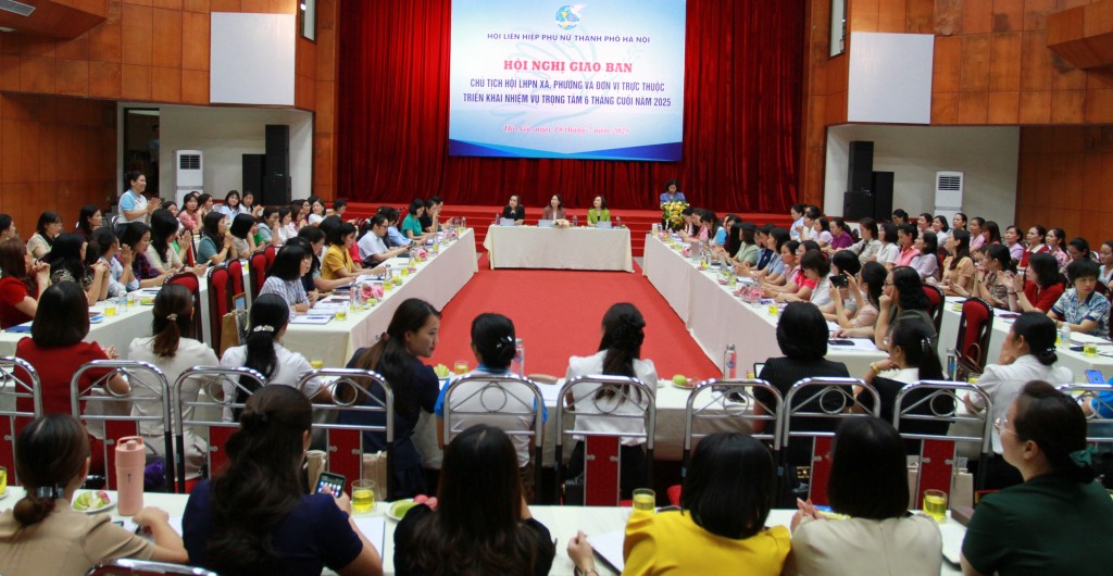 Phụ nữ Thủ đô đổi mới, sáng tạo, phù hợp với mô hình mới