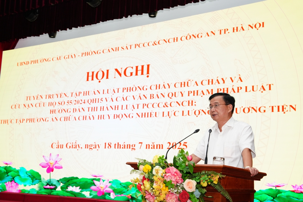Phó Chủ tịch UBND phường Cầu Giấy Lương Mậu Hùng