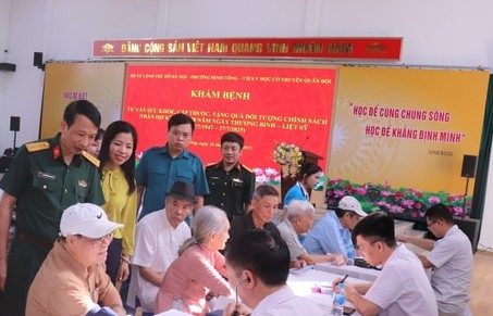 Phường Định Công tri ân 327 đối tượng chính sách, người có công