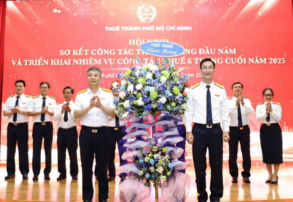 Hội nghị sơ kết công tác 6 tháng đầu năm, triển khai nhiệm vụ 6 tháng cuối năm 2025 của Thuế TP. Hồ Chí Minh