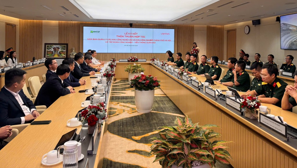 Quang cảnh lễ ký kết
