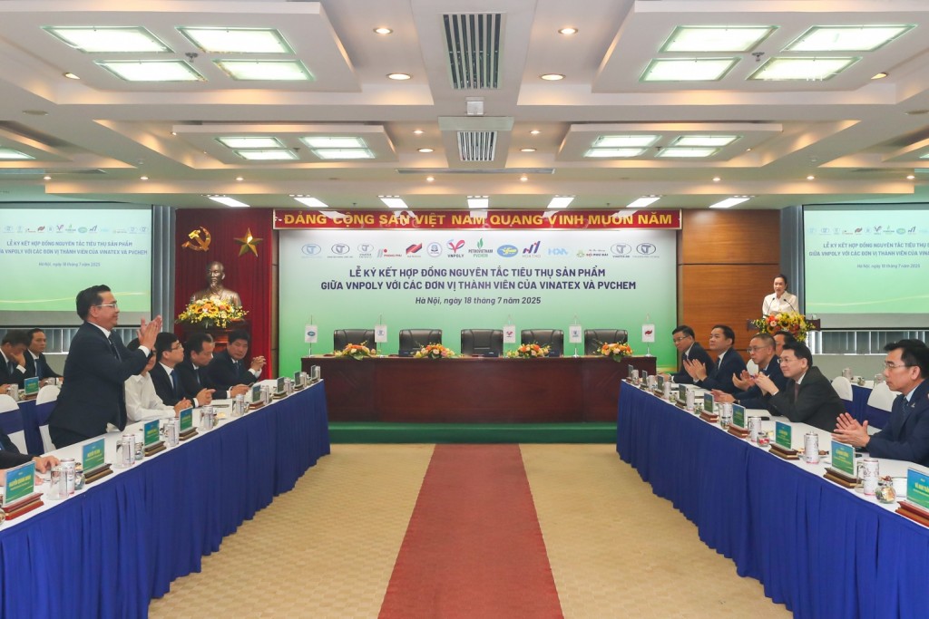 Toàn cảnh lễ ký