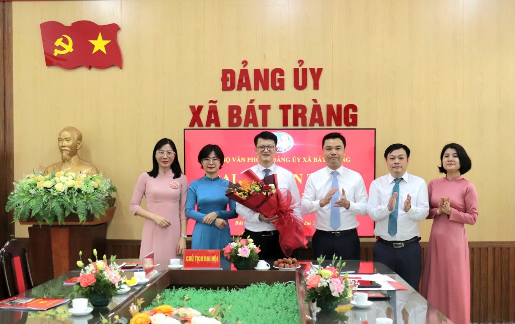 Các cơ quan Đảng xã Bát Tràng tổ chức Đại hội Chi bộ lần thứ I